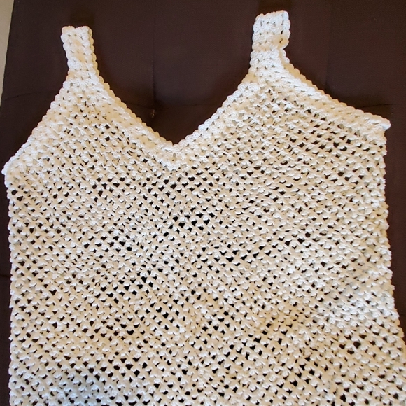 Top - Picture 2 of 2